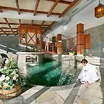 Praha Hotel 4*