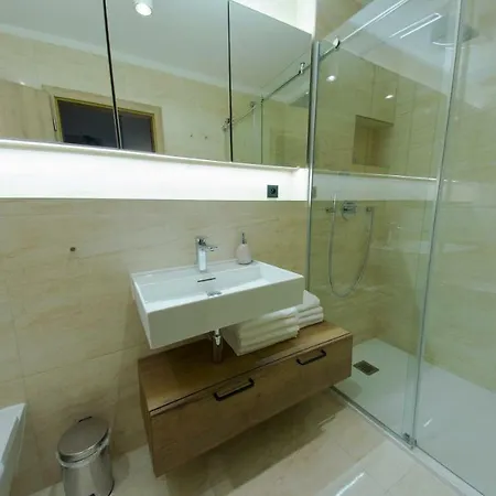 Praha 4*